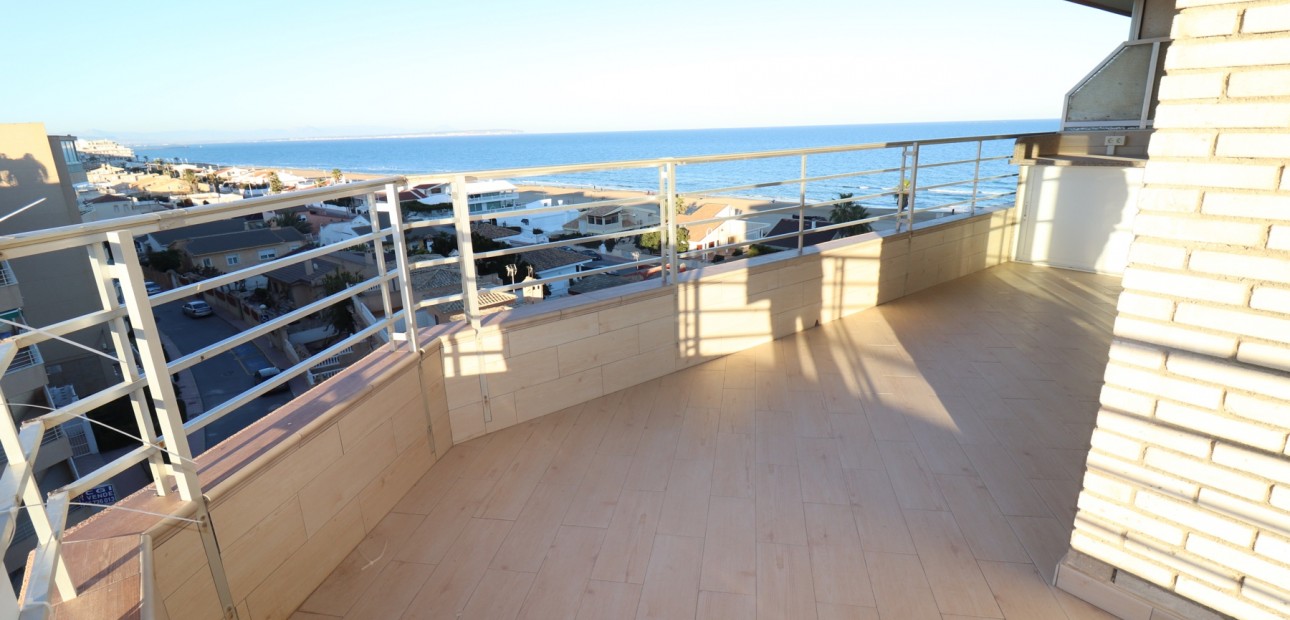 Sale - Apartment / flat -
Guardamar del Segura - Guardamar Playa
