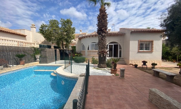 Venta - Villa -
Ciudad Quesada - Doña Pepa