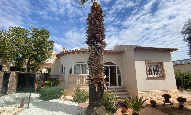 Venta - Villa -
Ciudad Quesada - Doña Pepa