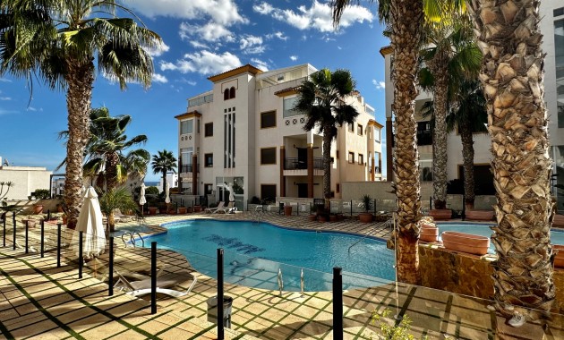 Sale - Apartment / flat -
Guardamar del Segura - Guardamar Hills