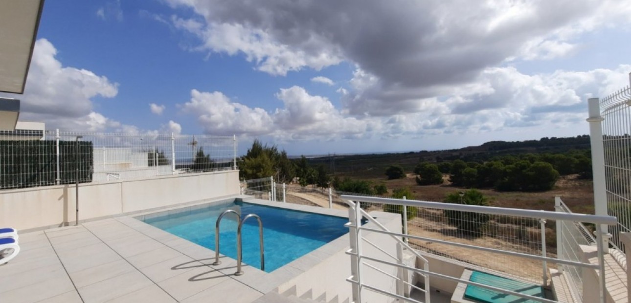 Sale - Villa -
San Miguel de Salinas