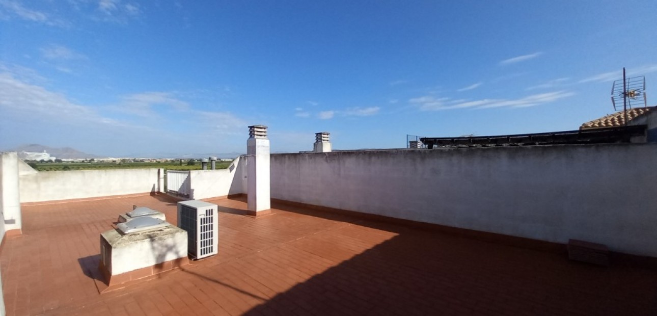 Venta - Terraced house -
Daya Nueva