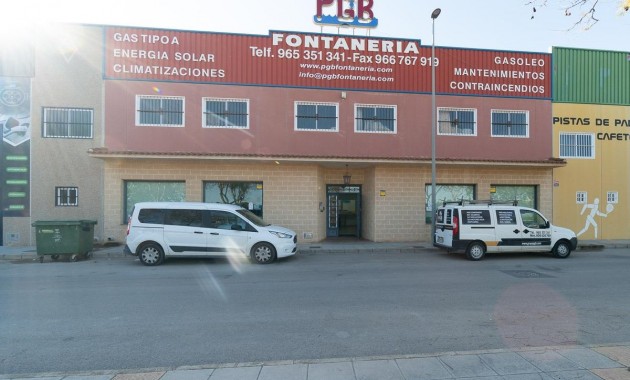 Herverkoop - Industrial unit -
Pilar de la Horadada - Polígono industrial Cañada de Práez
