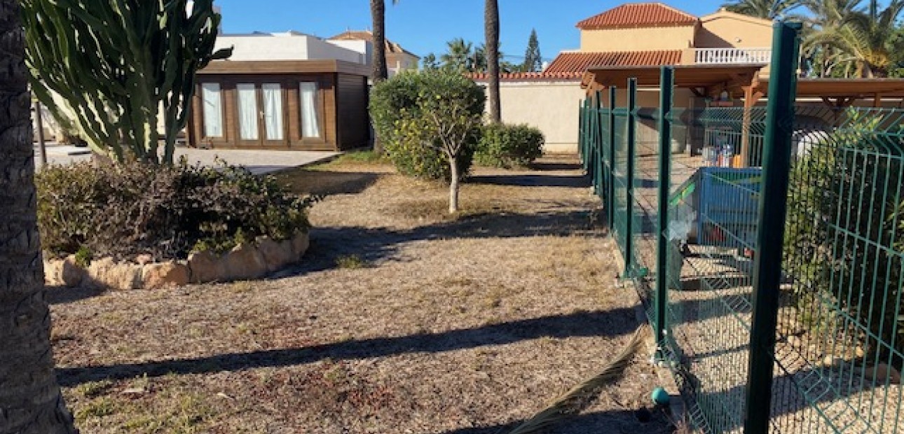 Sale - Villa -
La Siesta - El Salado - Torreta - Torreta Florida