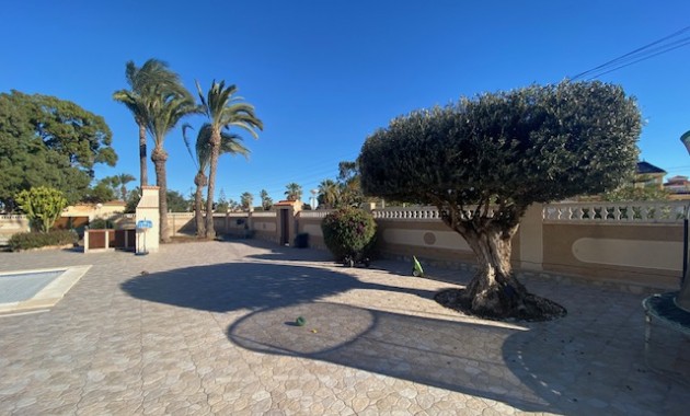 Sale - Villa -
La Siesta - El Salado - Torreta - Torreta Florida