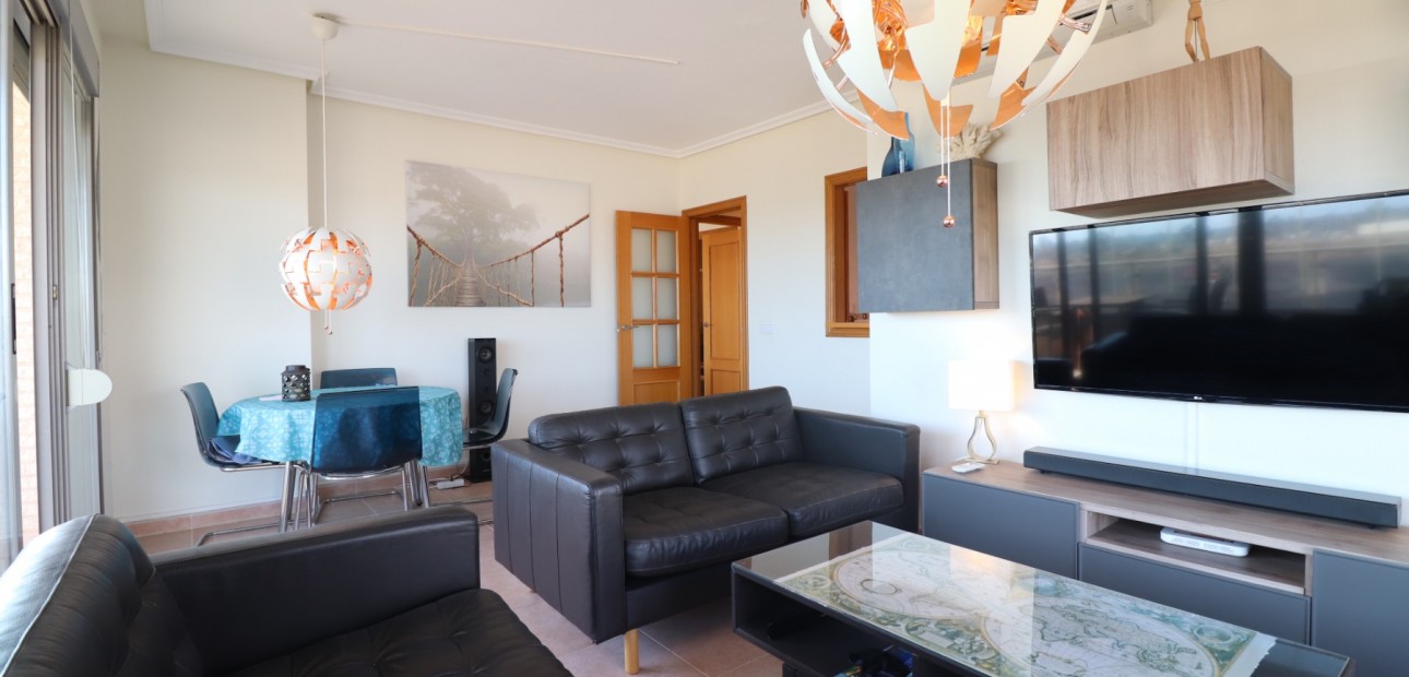 Sale - Apartment / flat -
Guardamar del Segura - Guardamar del Segura - Town