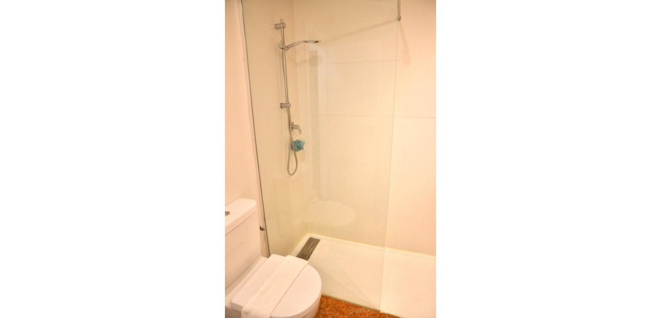 Venta - Apartamento / piso -
Guardamar del Segura