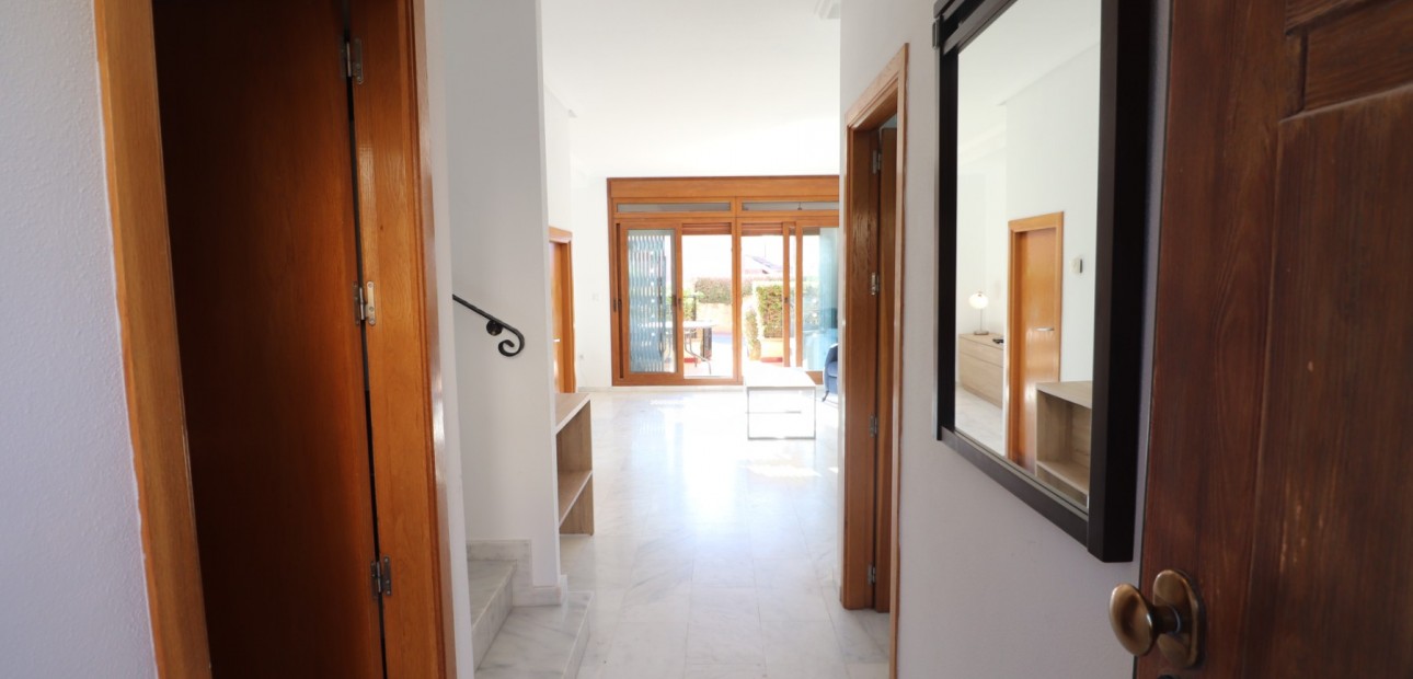 Sale - Townhouse -
Algorfa - La Finca Golf Resort