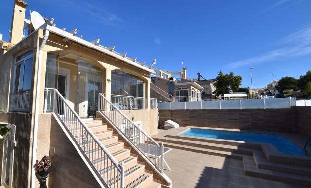 Venta - Villa -
Torrevieja - Los altos