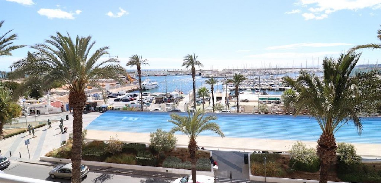 Herverkoop - Appartement / flat -
Torrevieja - Paseo maritimo