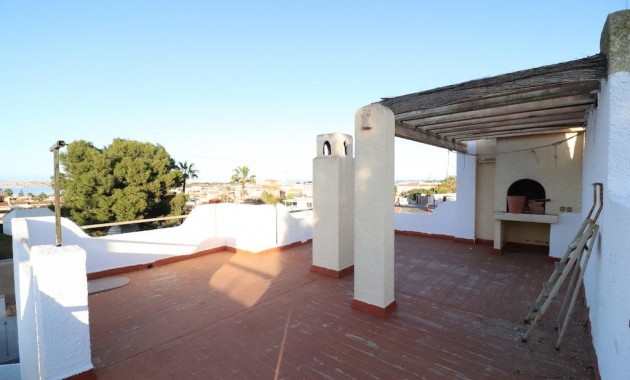 Sale - Villa -
Torrevieja - Los altos