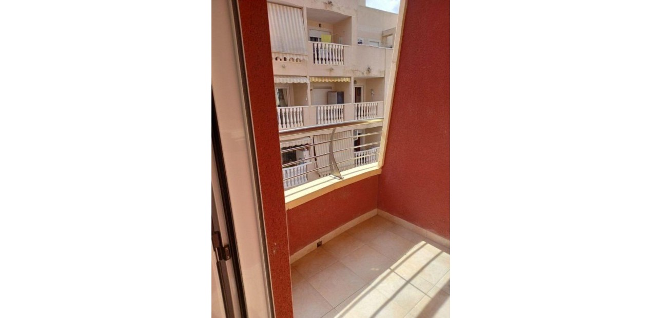 Sale - Apartment / flat -
Torrevieja - El Molino