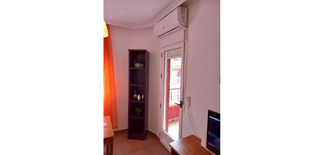 Sale - Apartment / flat -
Torrevieja - El Molino