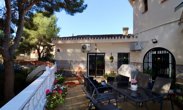 Sale - Villa -
Algorfa - Castillo de montemar