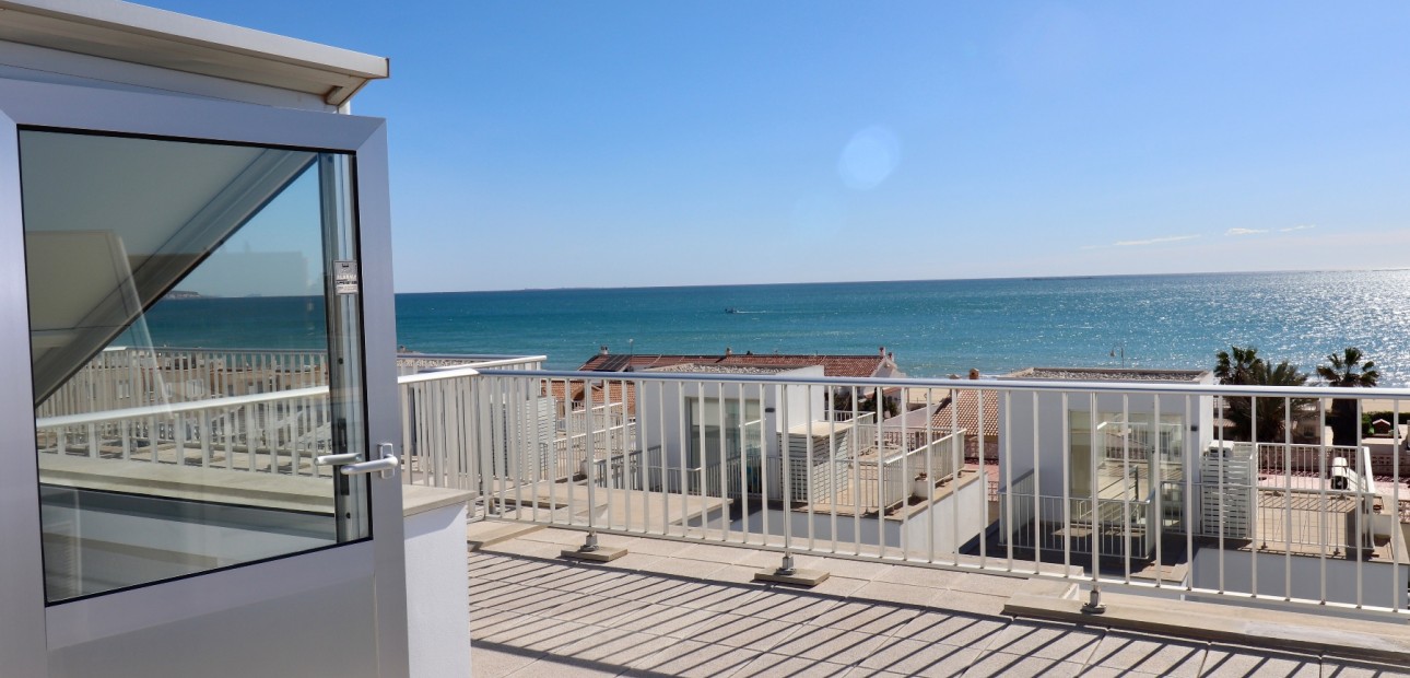 Venta - Town house -
Guardamar del Segura - Guardamar Playa