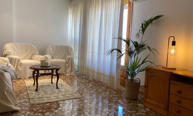 Sale - Apartment / flat -
Elche - Centro