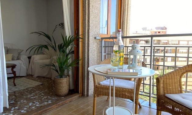 Sale - Apartment / flat -
Elche - Centro