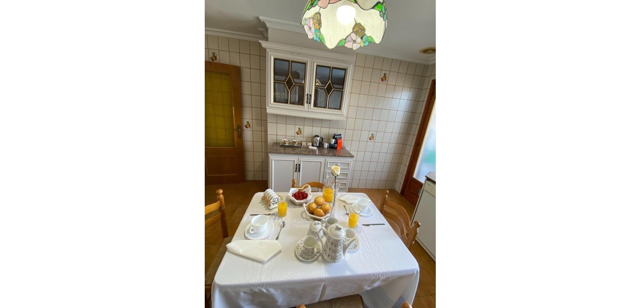 Sale - Apartment / flat -
Elche - Centro