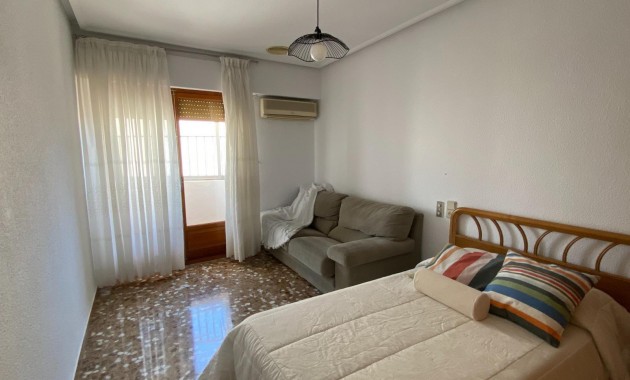 Sale - Apartment / flat -
Elche - Centro