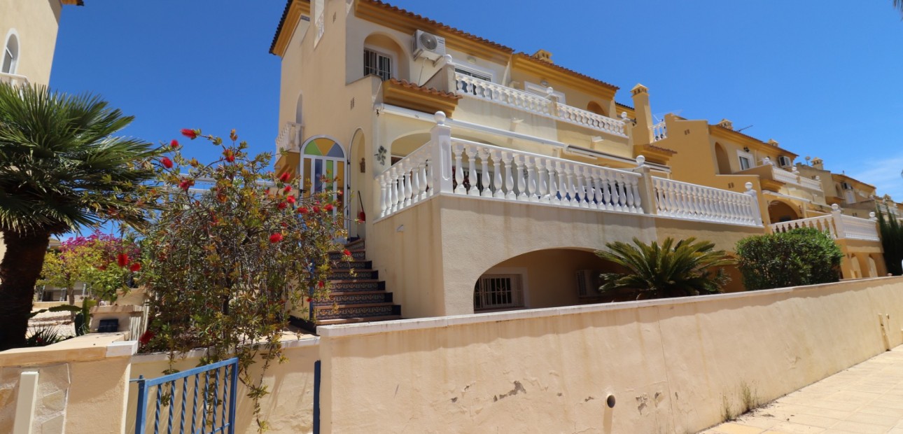 Venta - Semi Detached Villa -
Benimar - Benimar I