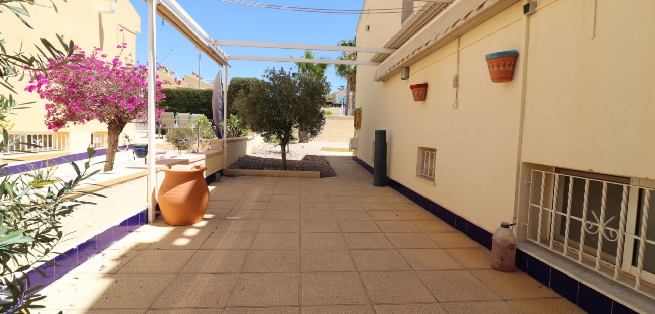 Sale - Semi Detached Villa -
Benimar - Benimar I