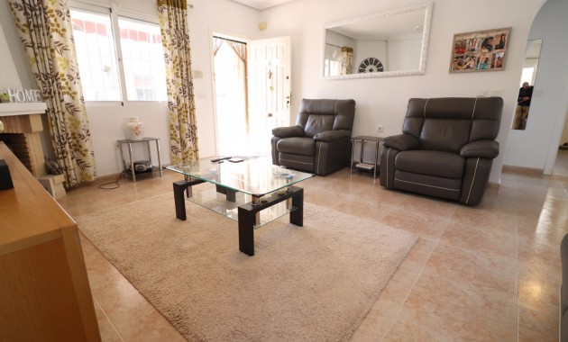 Sale - Detached Villa -
Algorfa - Montemar