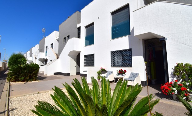 Sale - Apartment / flat -
Orihuela Costa - La Zenia
