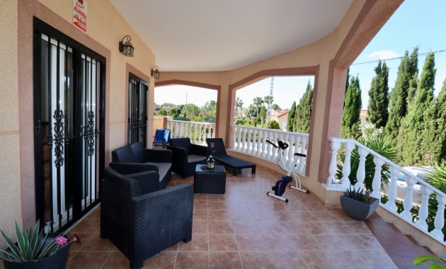 Venta - Country Property -
Catral