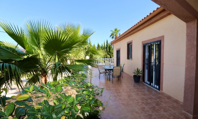 Venta - Country Property -
Catral