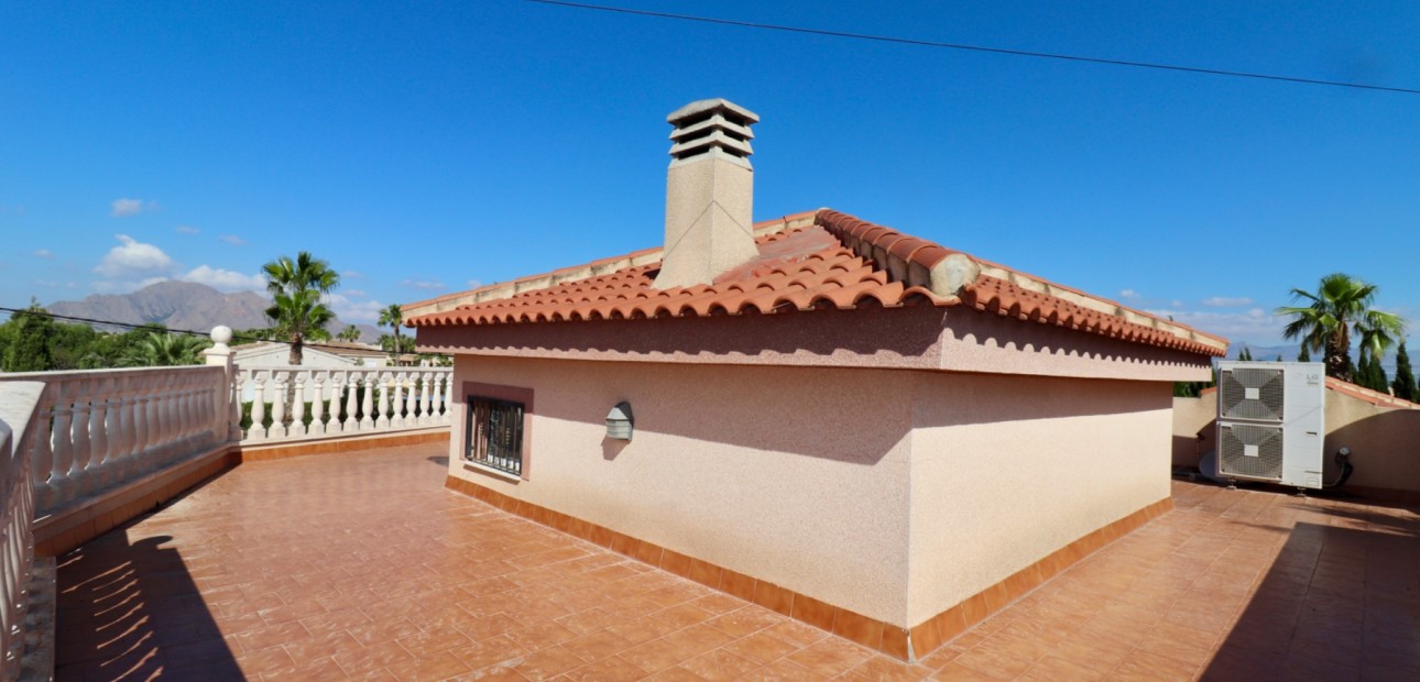 Venta - Country Property -
Catral