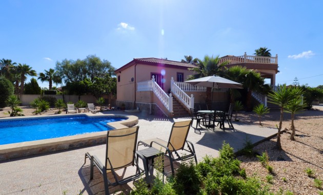 Venta - Country Property -
Catral