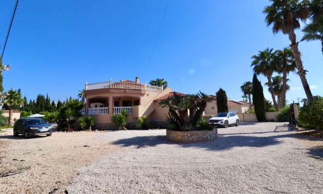 Venta - Country Property -
Catral