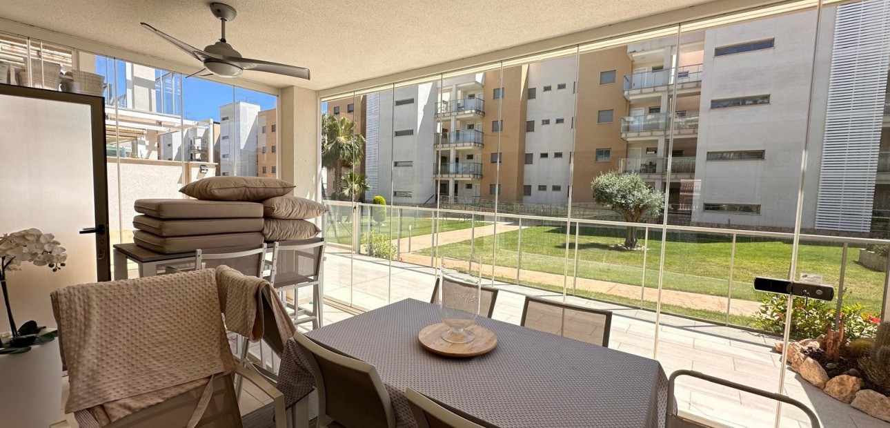 Venta - Apartamento / piso -
Orihuela Costa - Villa Martin