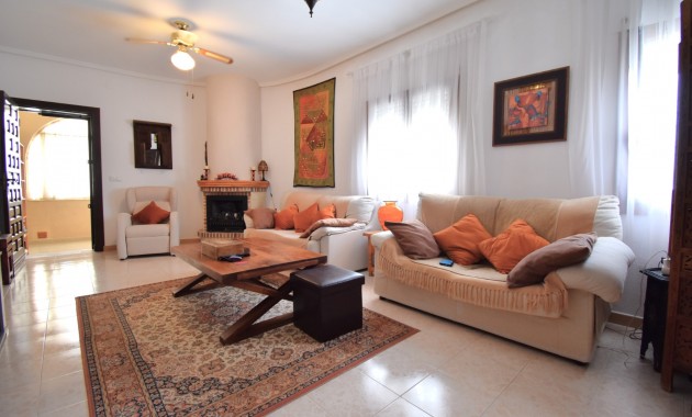 Sale - Detached Villa -
San Miguel de Salinas - BLUE LAGOON