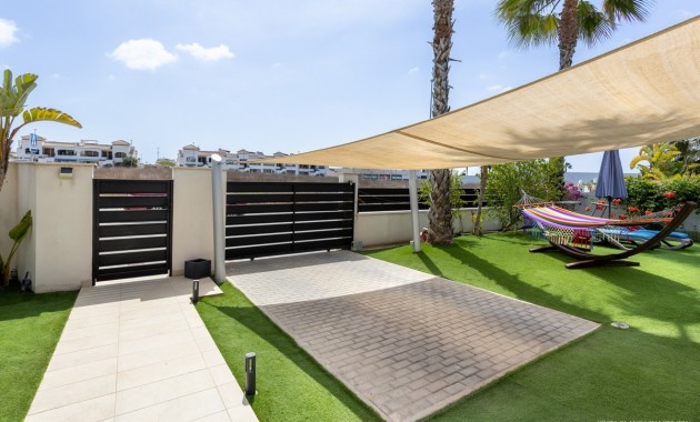 Sale - Villa -
Orihuela - Vistabella Golf